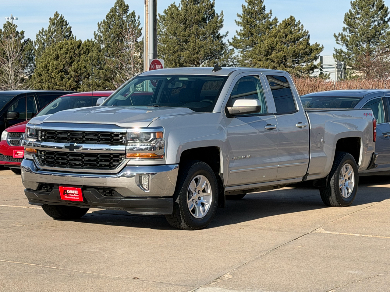 Chevrolet Silverado 1500 4WD Double Cab 143.5" LT w/1LT 2017