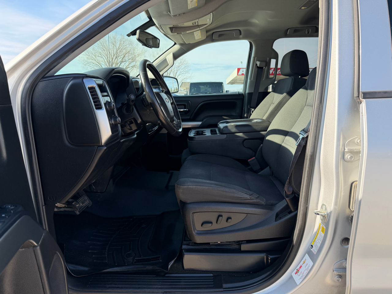 Chevrolet Silverado 1500 4WD Double Cab 143.5" LT w/1LT 2017