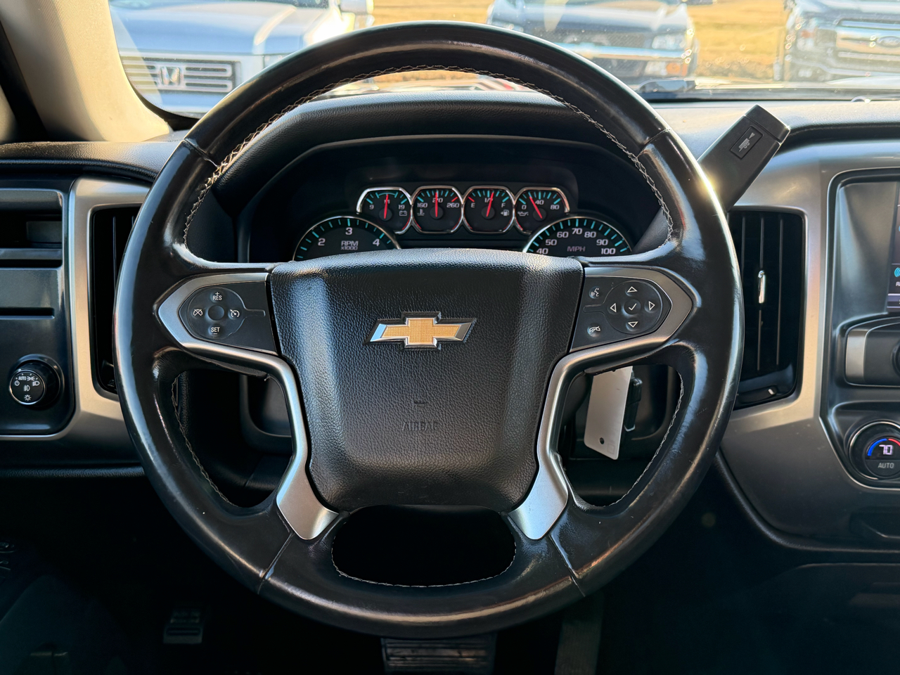 Chevrolet Silverado 1500 2WD Crew Cab 143.5" LT w/1LT 2017