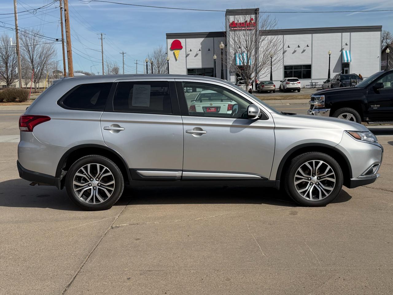 Mitsubishi Outlander SEL S-AWC 2018