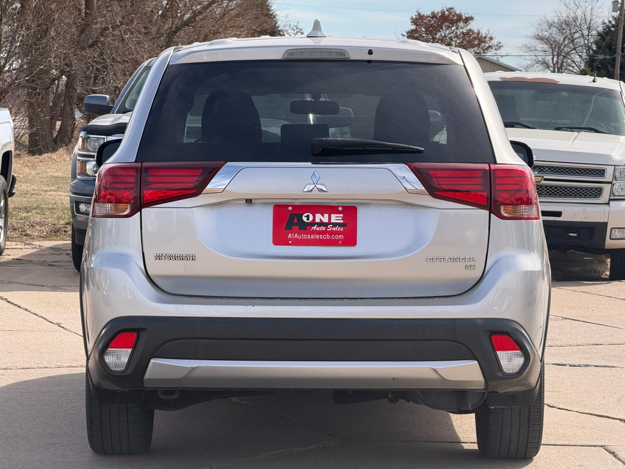 Mitsubishi Outlander SEL S-AWC 2018