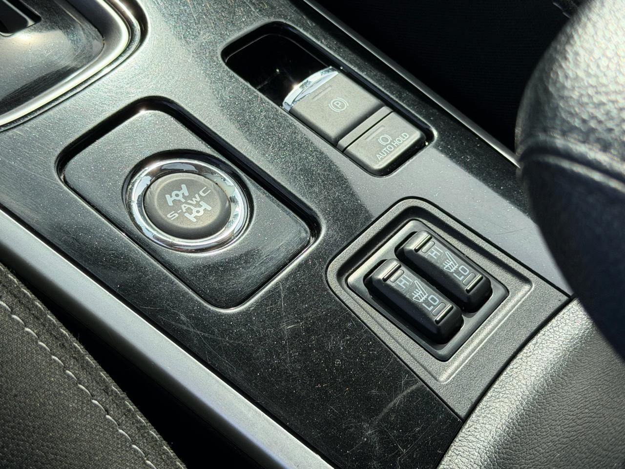 Mitsubishi Outlander SEL S-AWC 2018