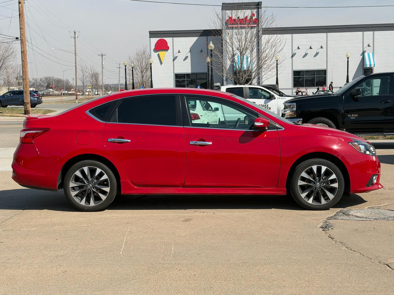 Nissan Sentra SR CVT 2017