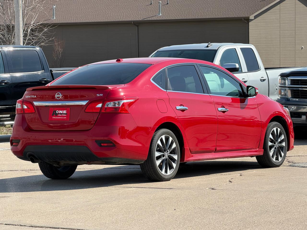 Nissan Sentra SR CVT 2017