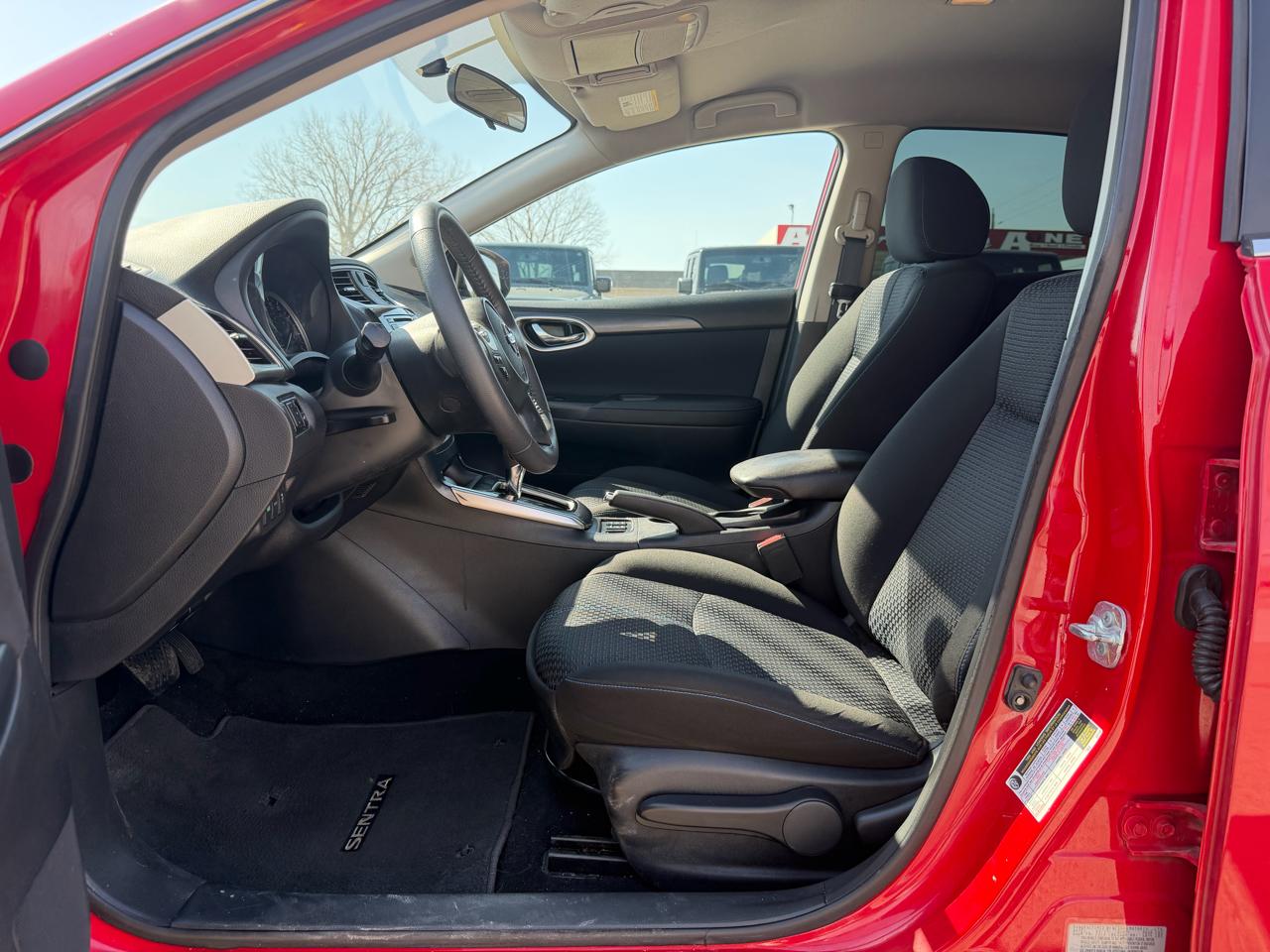 Nissan Sentra SR CVT 2017