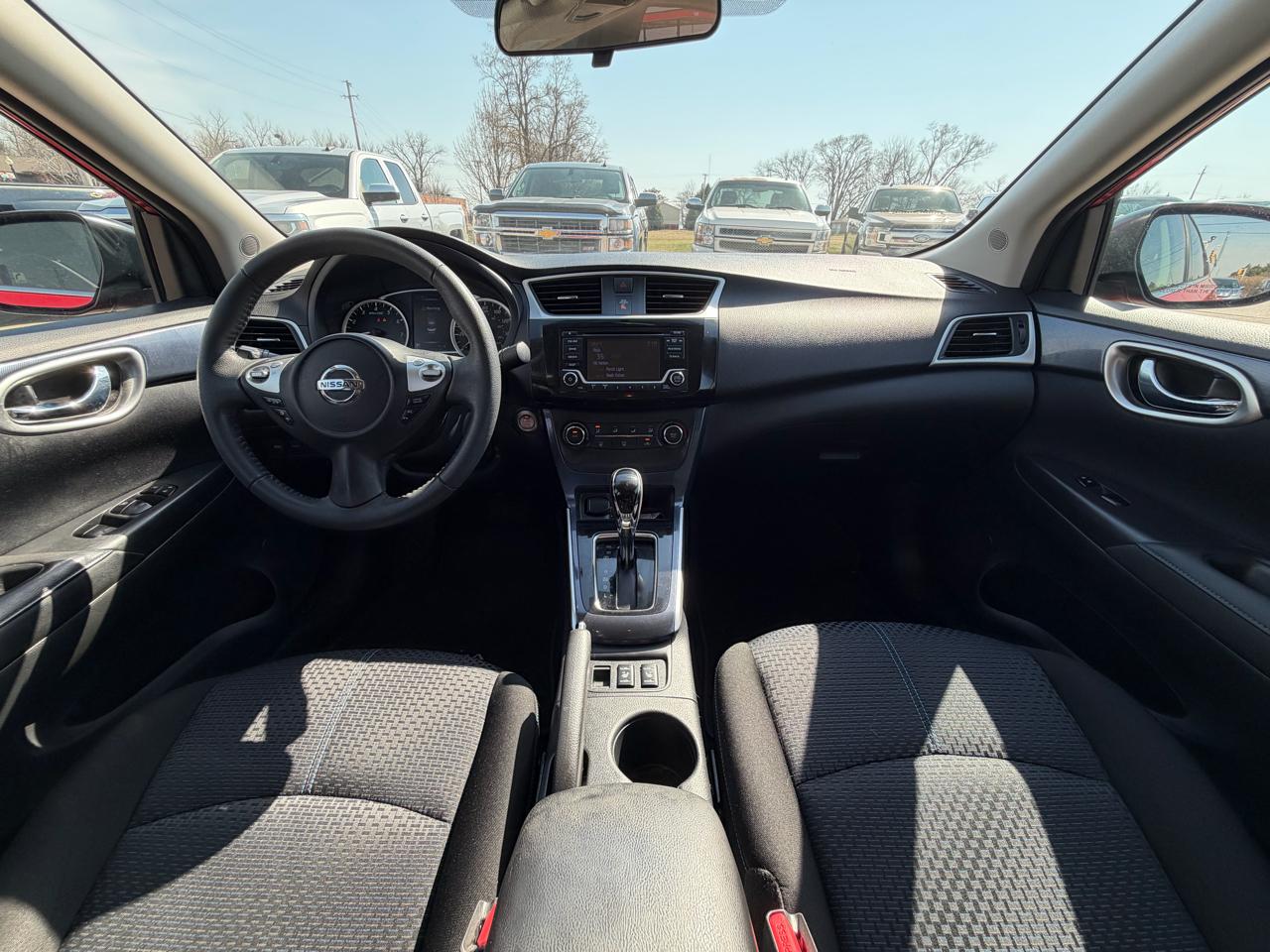 Nissan Sentra SR CVT 2017