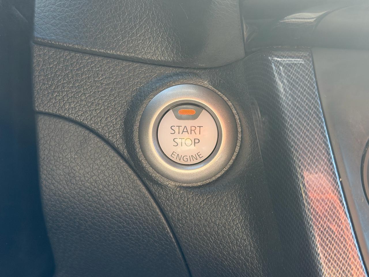 Nissan Sentra SR CVT 2017