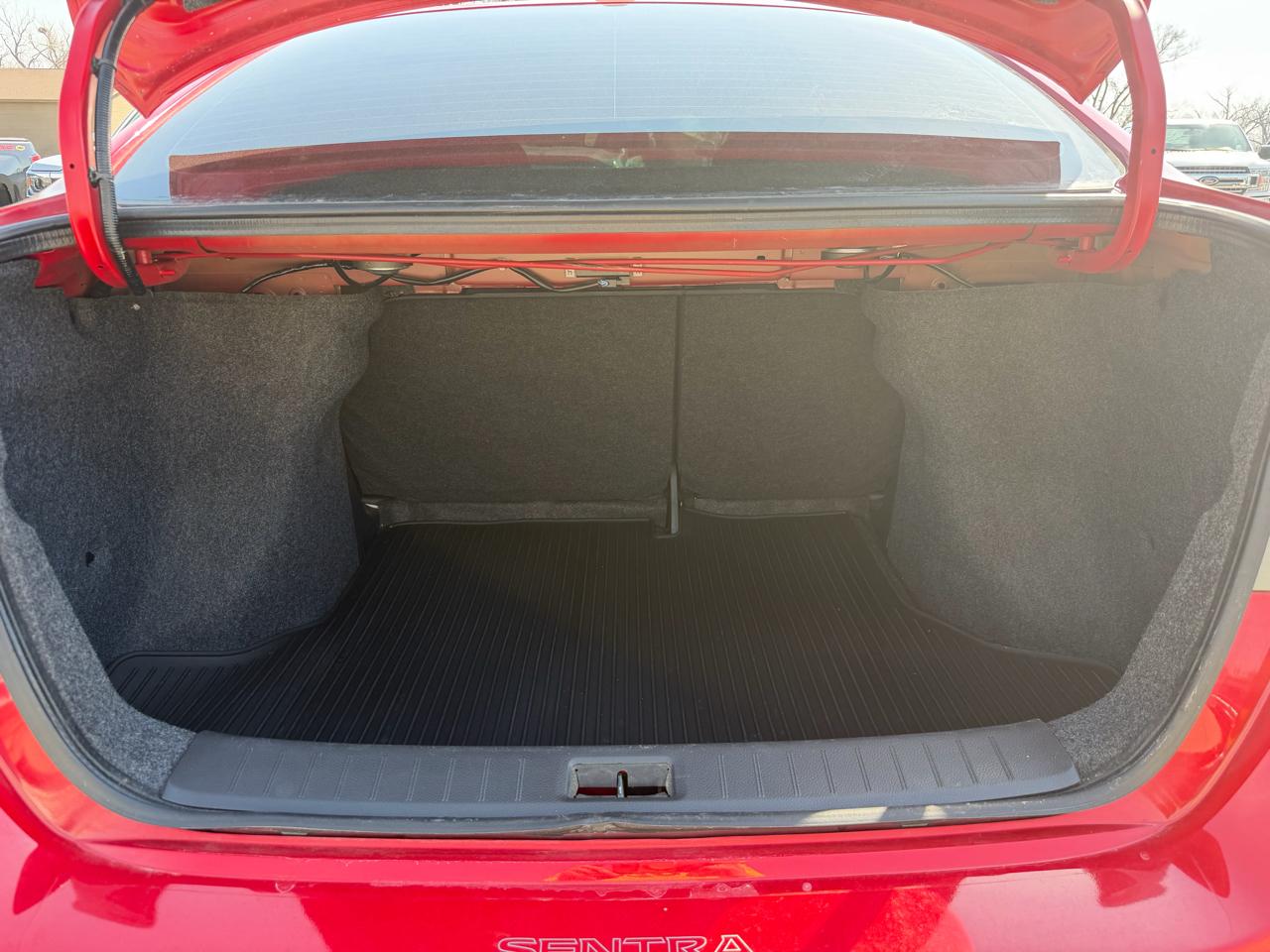 Nissan Sentra SR CVT 2017