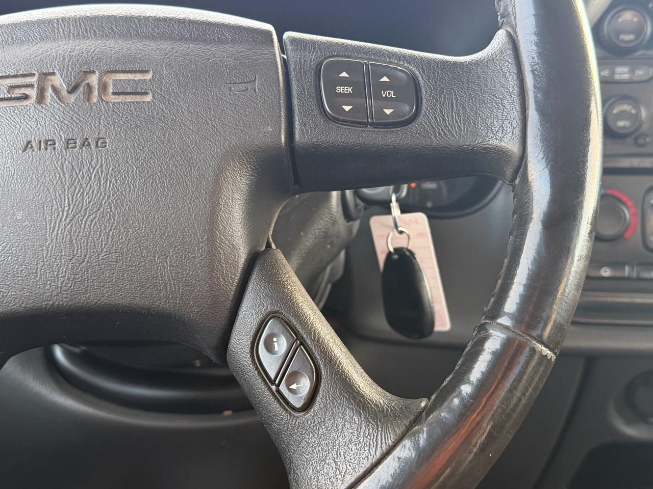 GMC Sierra 1500 Ext Cab 143.5" WB 4WD SLE 2005