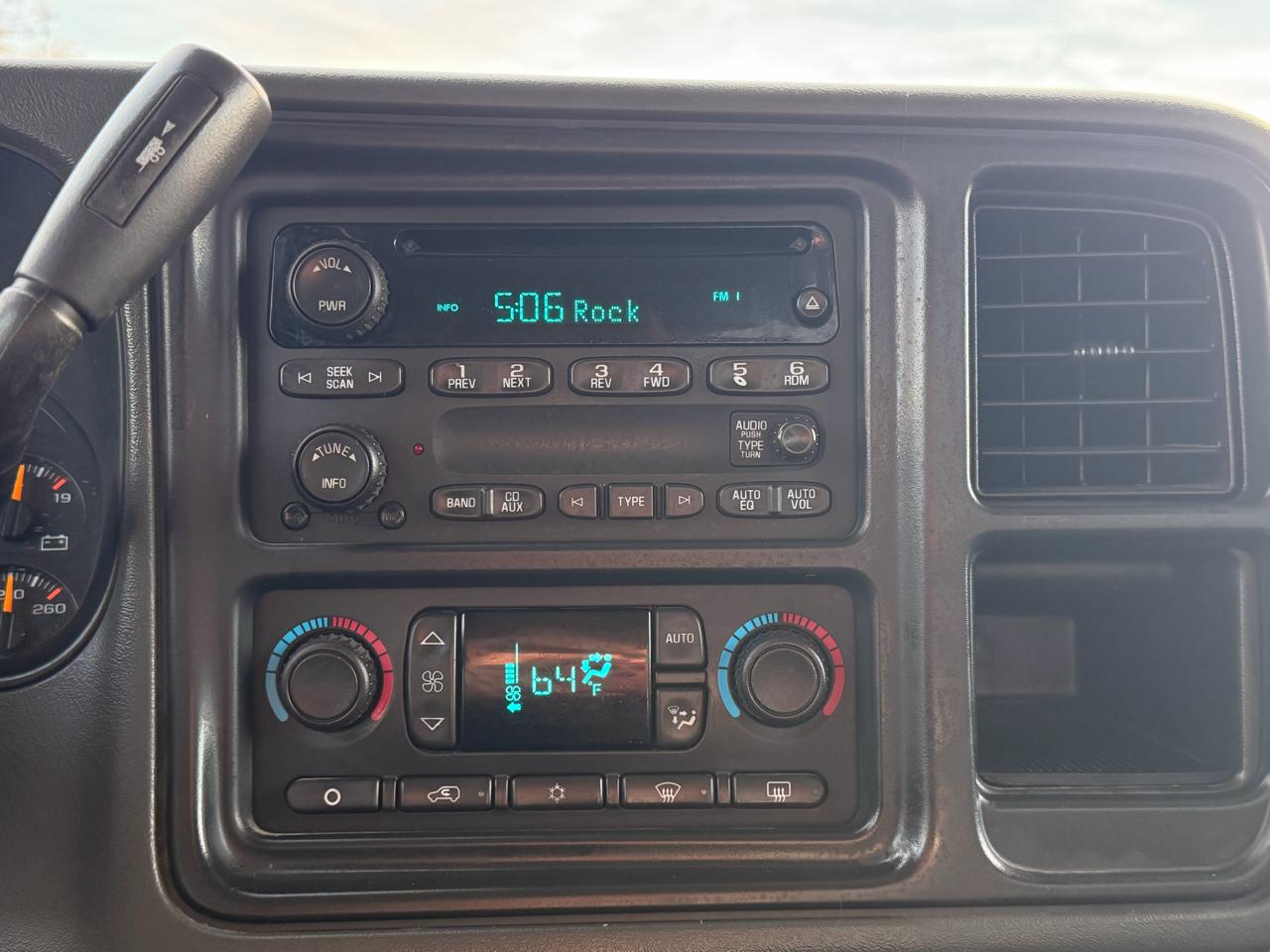 GMC Sierra 1500 Ext Cab 143.5" WB 4WD SLE 2005