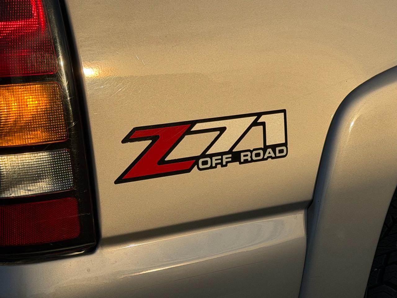 GMC Sierra 1500 Ext Cab 143.5" WB 4WD SLE 2005