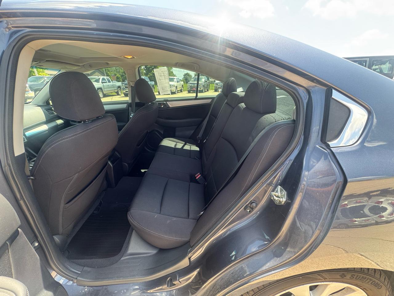 Subaru Legacy 4dr Sdn 2.5i Premium 2016