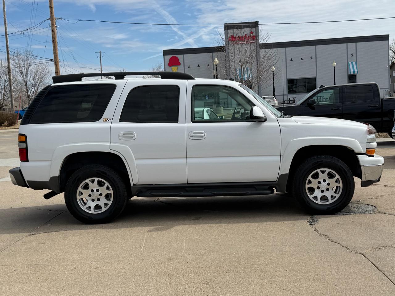 Chevrolet Tahoe 4dr 1500 4WD Z71 2004