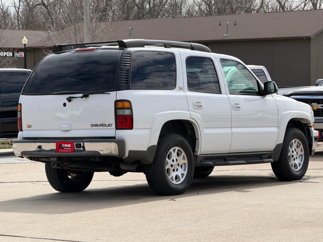 Chevrolet Tahoe 4dr 1500 4WD Z71 2004