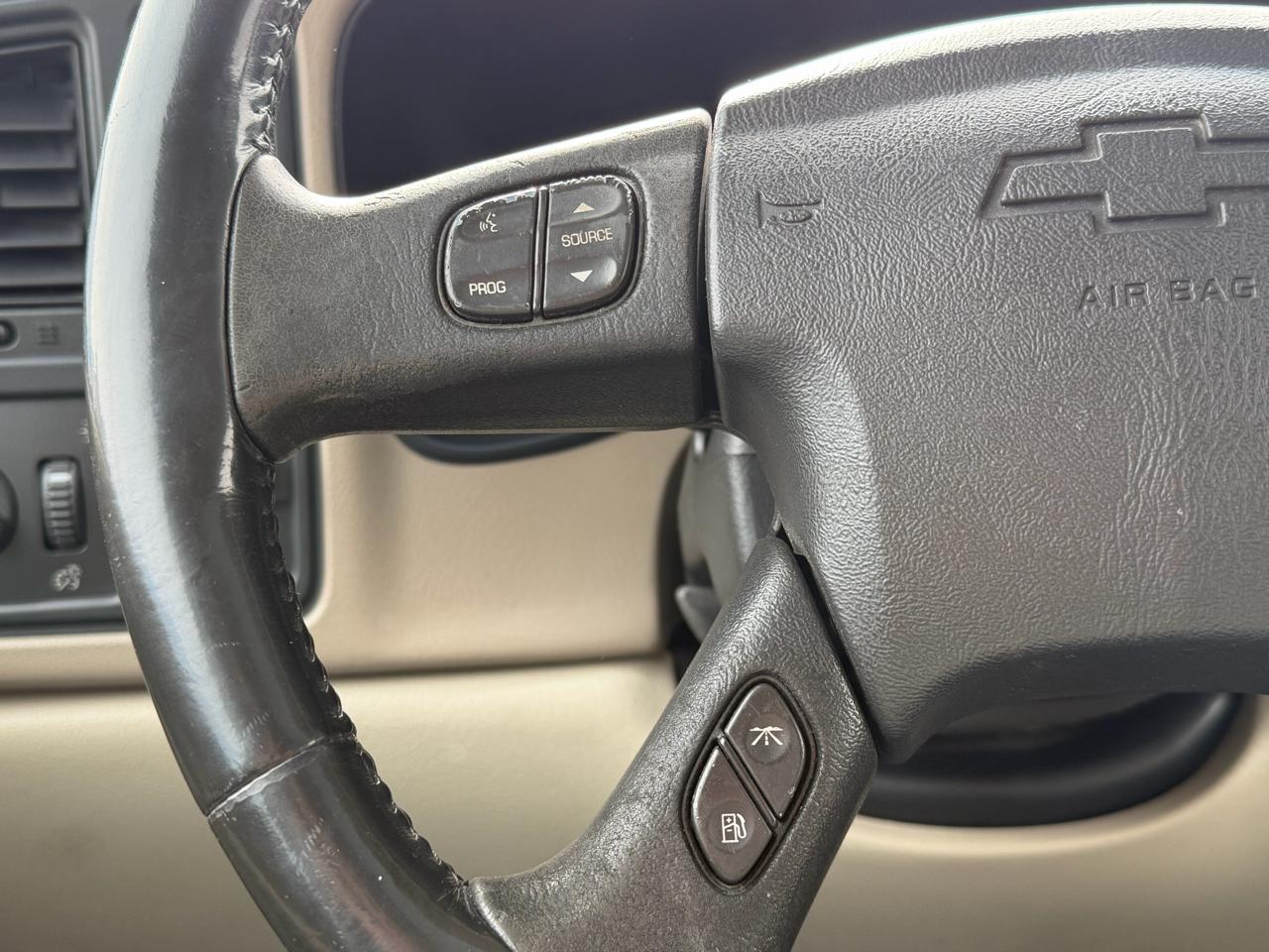 Chevrolet Tahoe 4dr 1500 4WD Z71 2004