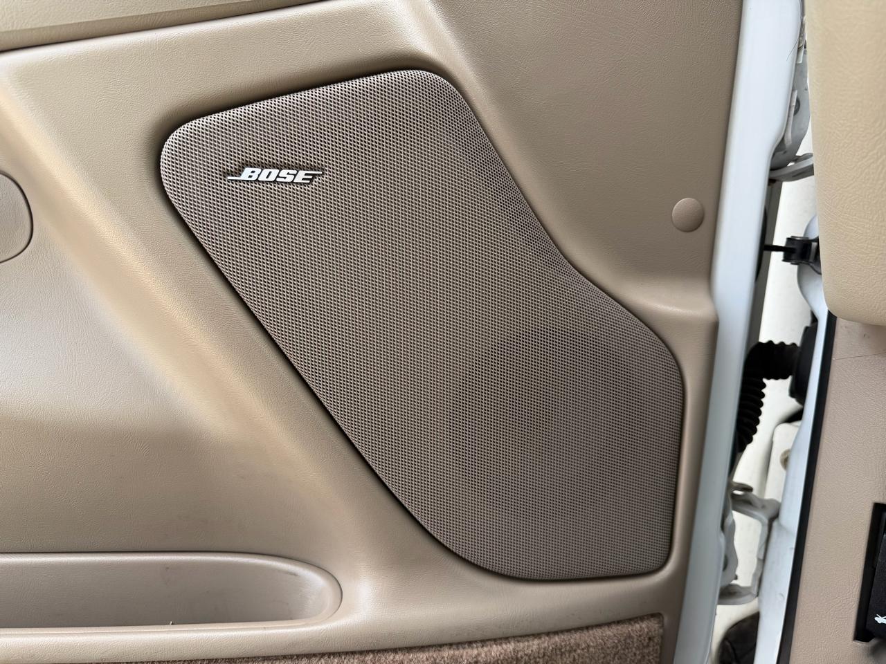 Chevrolet Tahoe 4dr 1500 4WD Z71 2004