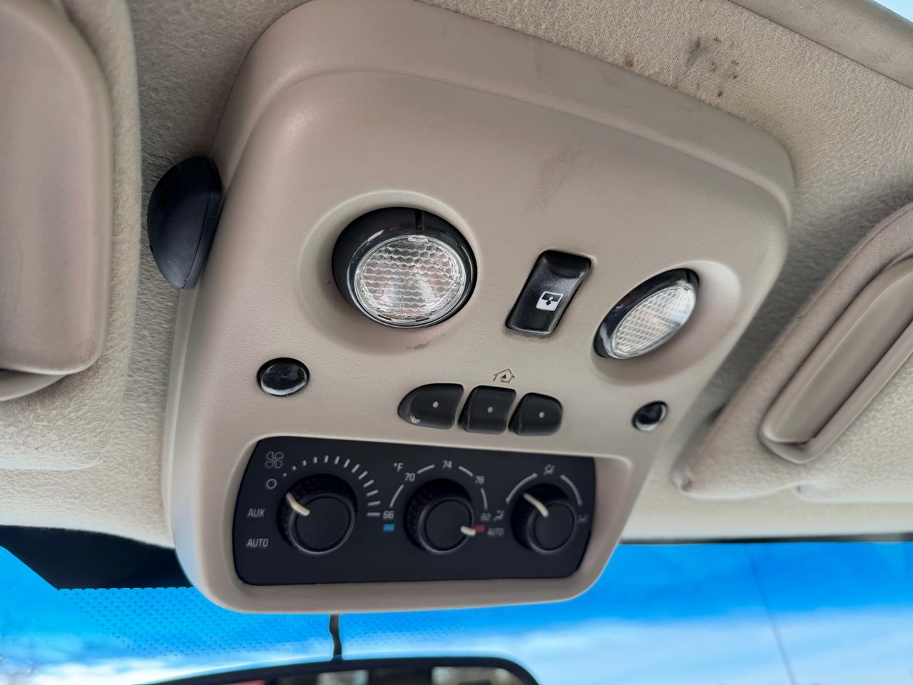 Chevrolet Tahoe 4dr 1500 4WD Z71 2004