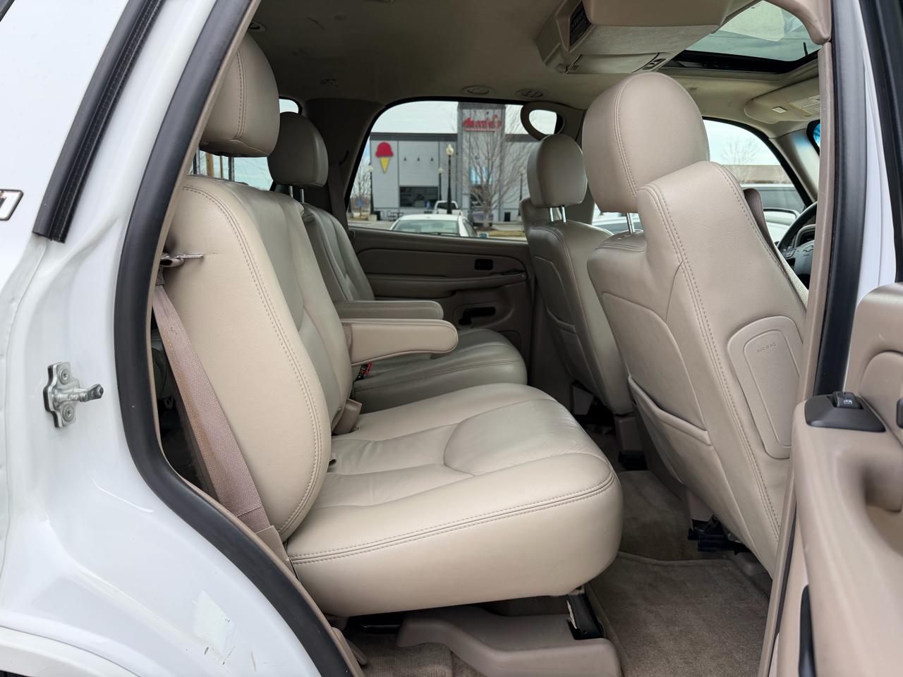 Chevrolet Tahoe 4dr 1500 4WD Z71 2004