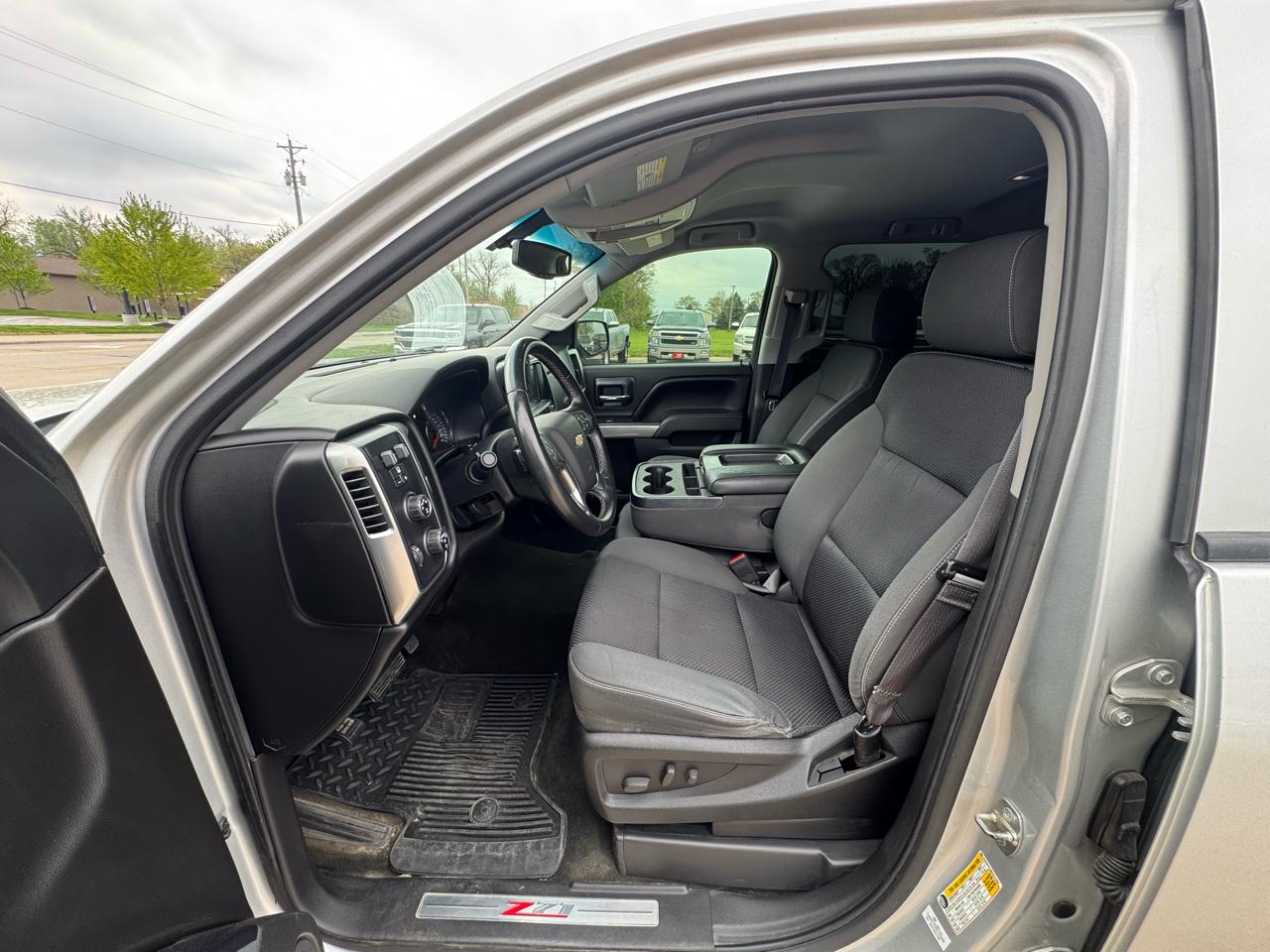 Chevrolet Silverado 1500 4WD Crew Cab 143.5" LT w/2LT 2014