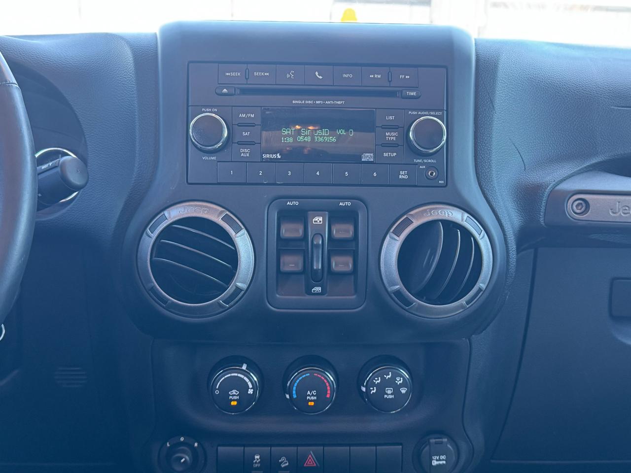 Jeep Wrangler Unlimited 4WD 4dr Sport 2013