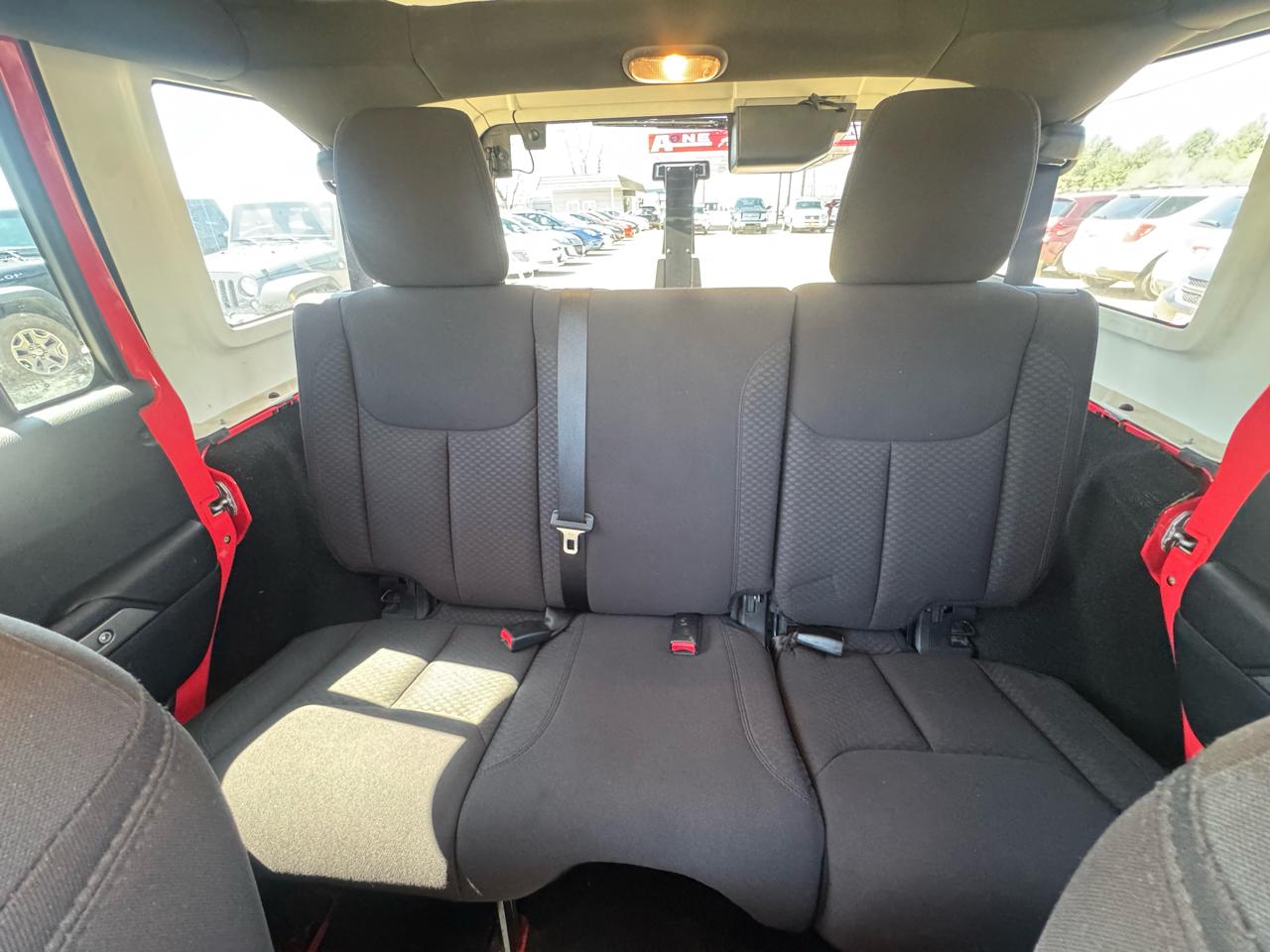 Jeep Wrangler Unlimited 4WD 4dr Sport 2013