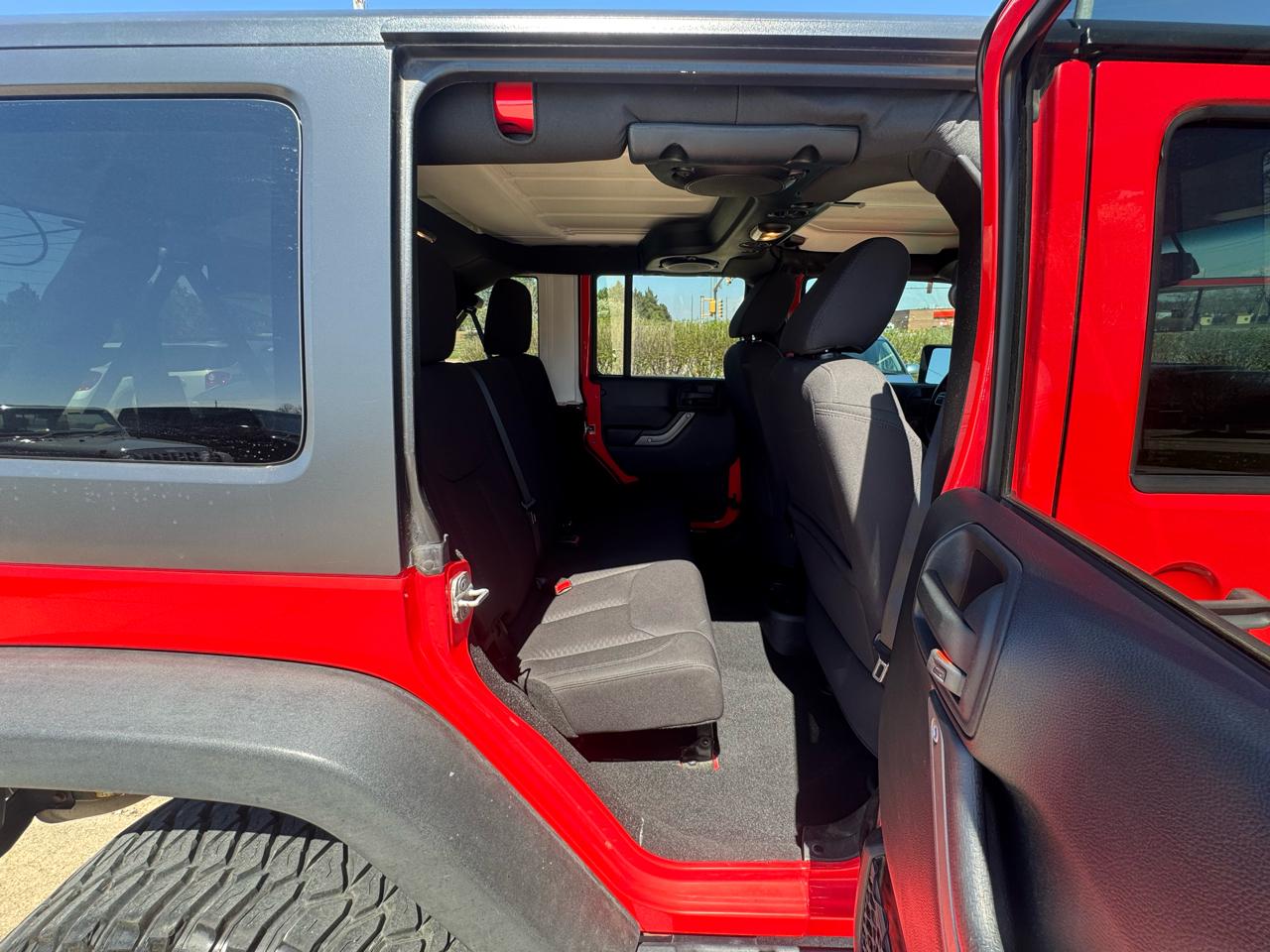 Jeep Wrangler Unlimited 4WD 4dr Sport 2013