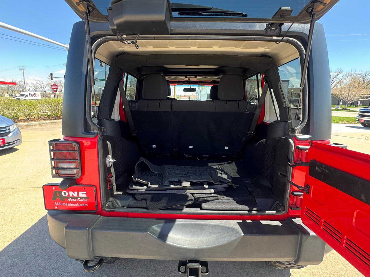 Jeep Wrangler Unlimited 4WD 4dr Sport 2013