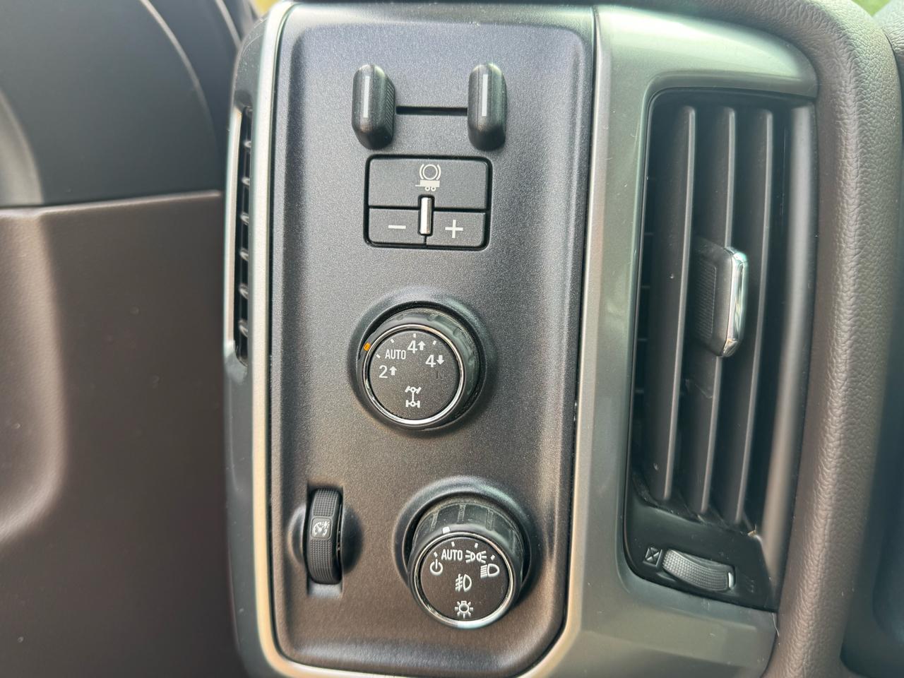 Chevrolet Silverado 1500 4WD Crew Cab 143.5" LT w/2LT 2014
