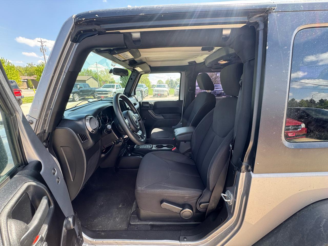 Jeep Wrangler 4WD 2dr Sport 2013