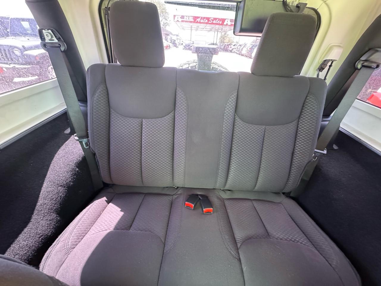 Jeep Wrangler 4WD 2dr Sport 2013