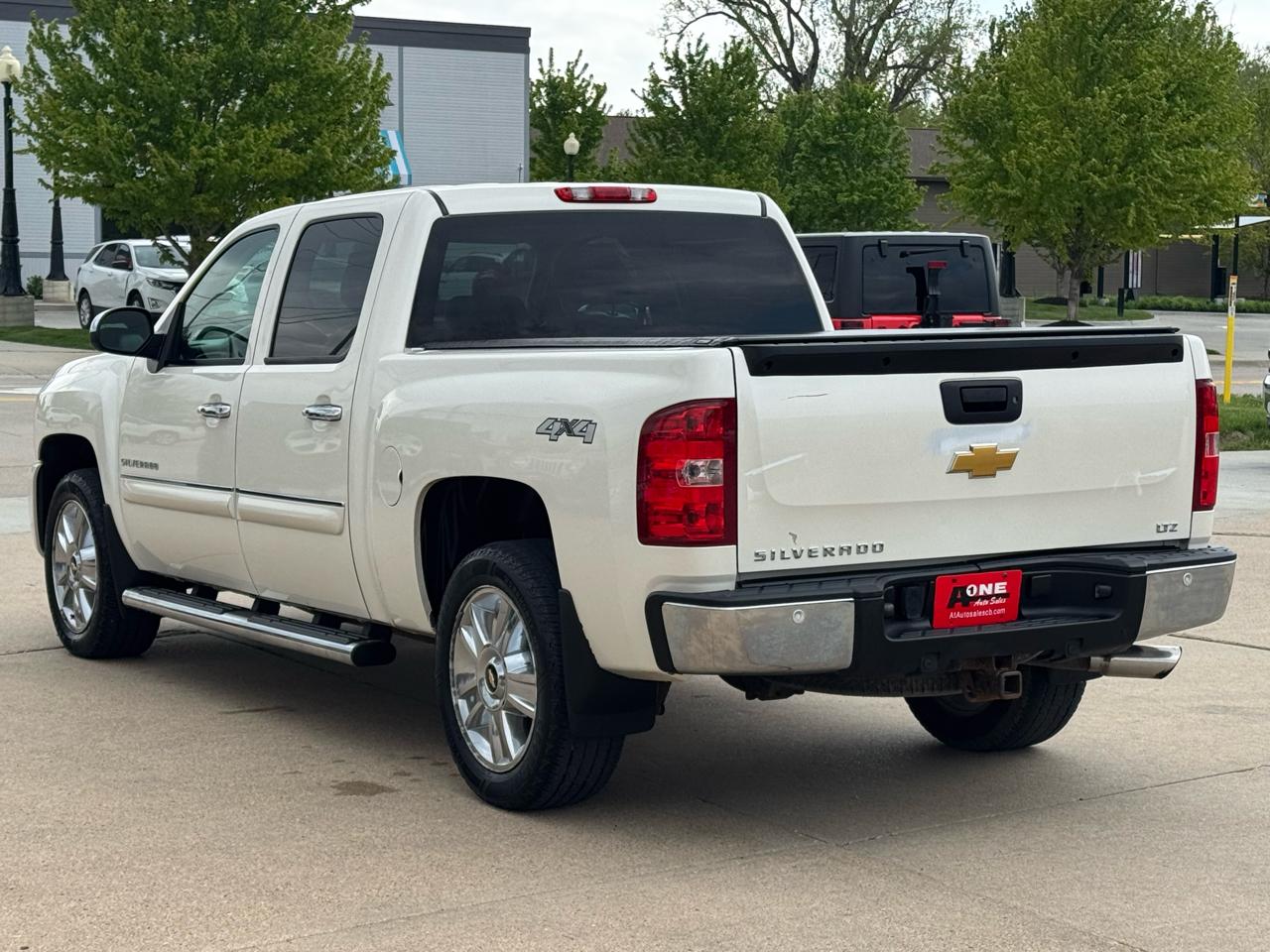 Chevrolet Silverado 1500 4WD Crew Cab 143.5" LTZ 2012