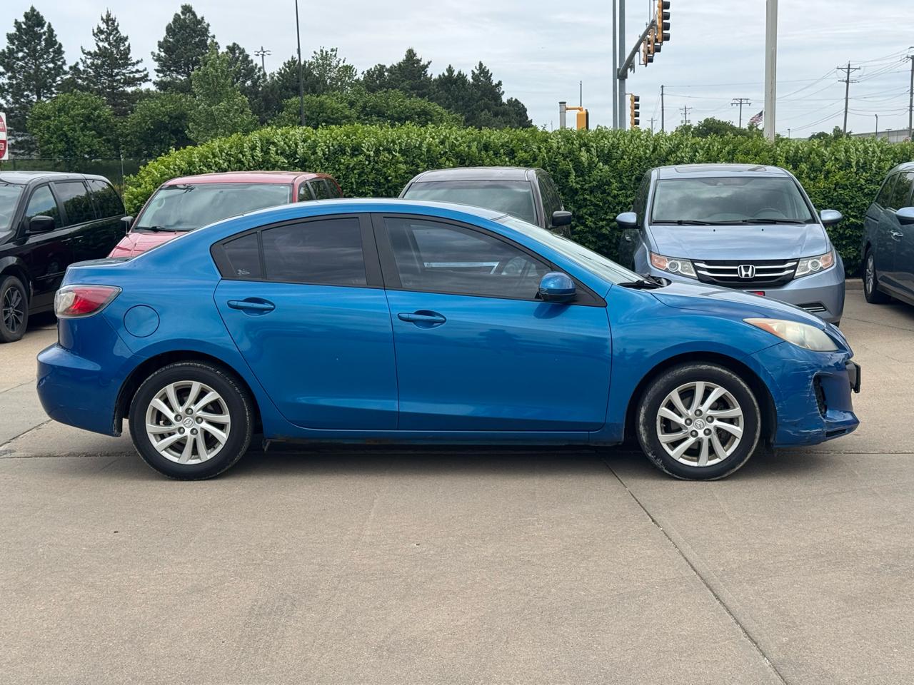 Mazda MAZDA3 4dr Sdn Auto i Touring 2012