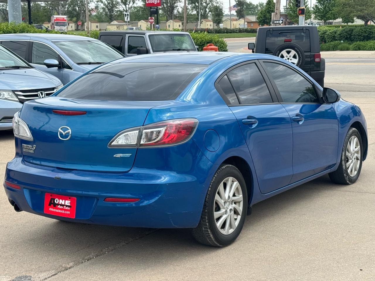 Mazda MAZDA3 4dr Sdn Auto i Touring 2012