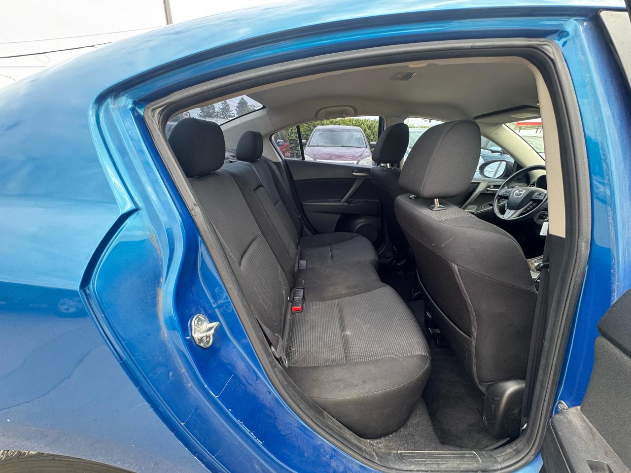 Mazda MAZDA3 4dr Sdn Auto i Touring 2012