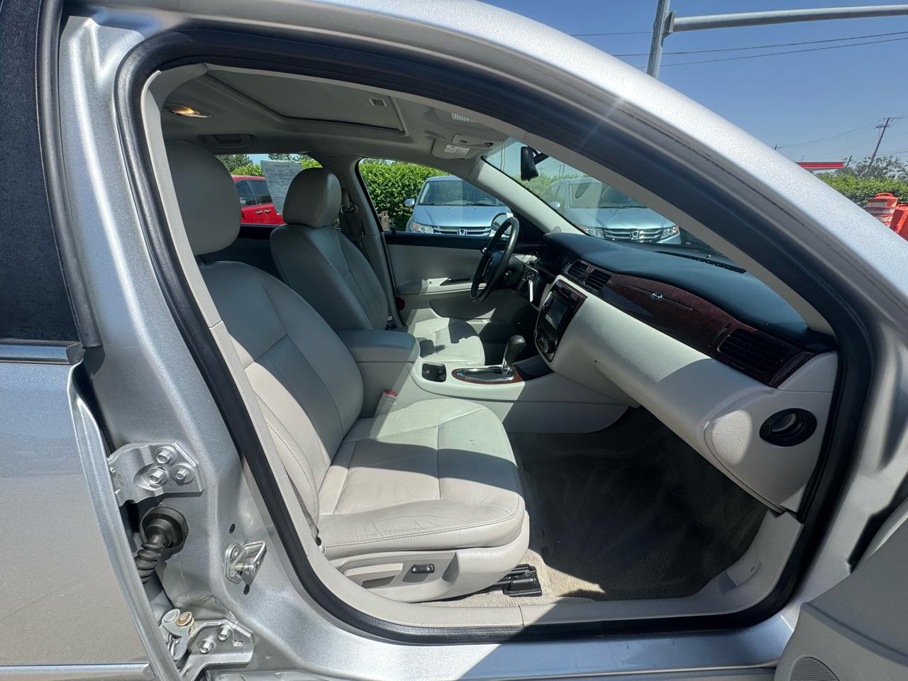 Chevrolet Impala 4dr Sdn LT Fleet 2011