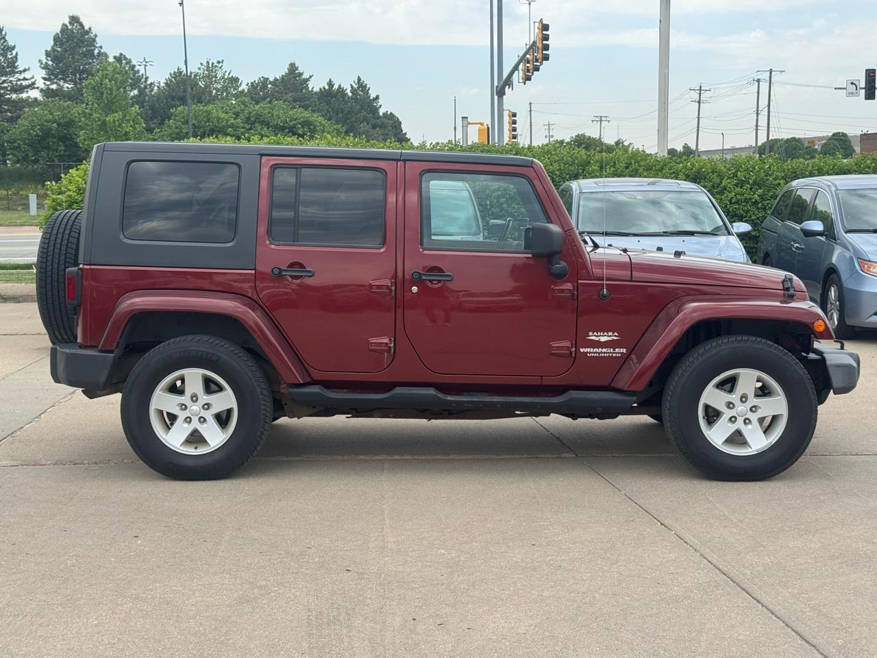 Jeep Wrangler 4WD 4dr Unlimited Sahara 2007