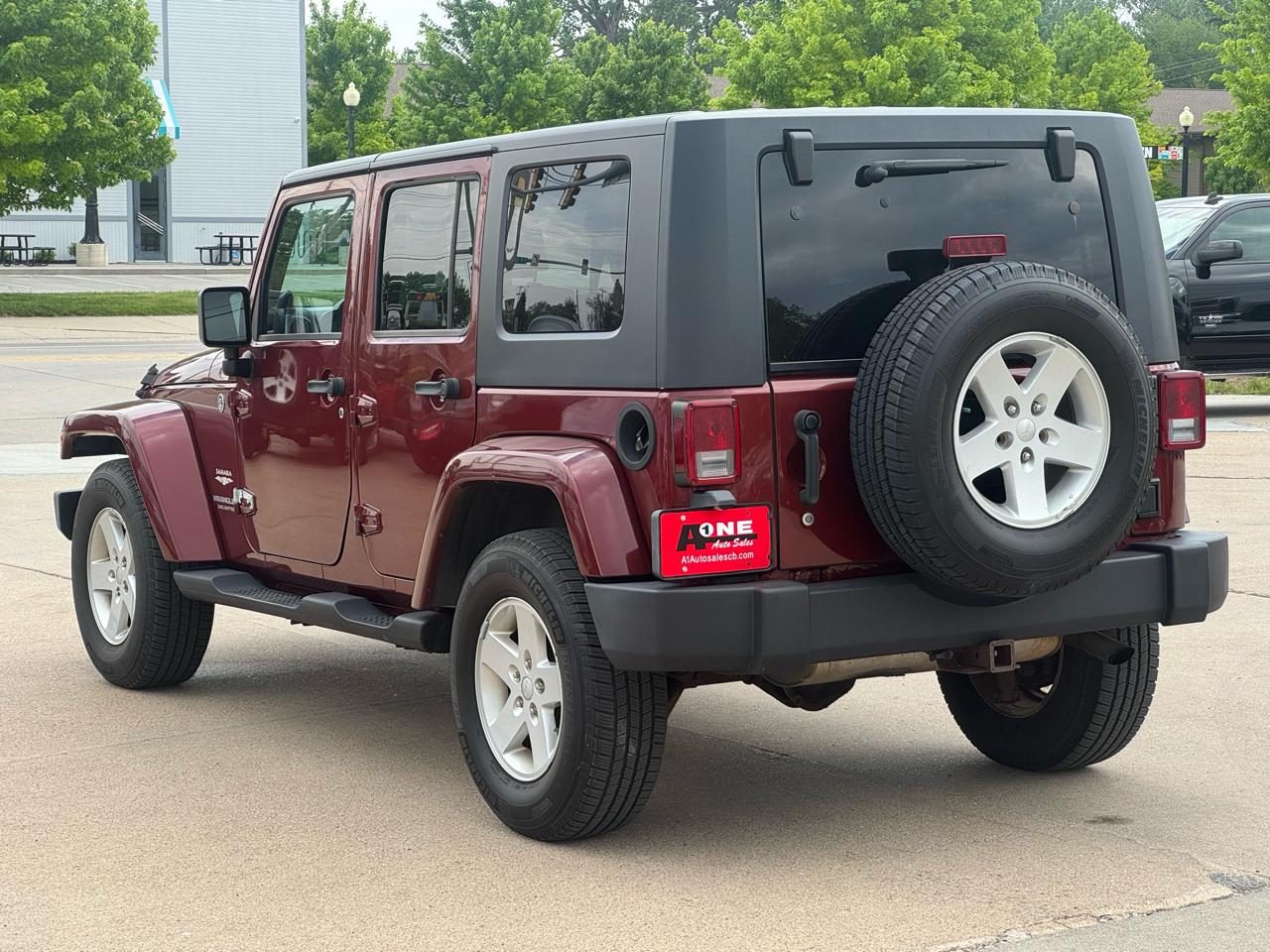 Jeep Wrangler 4WD 4dr Unlimited Sahara 2007
