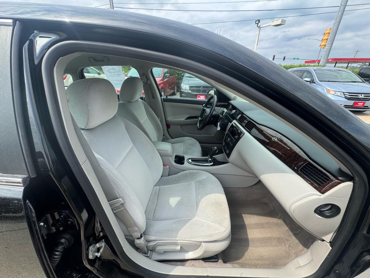 Chevrolet Impala 4dr Sdn LT Fleet 2012