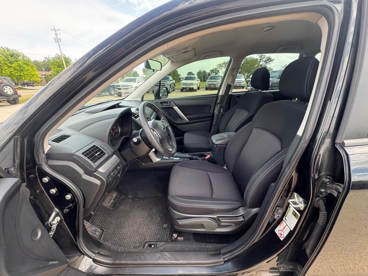 Subaru Forester 4dr Auto 2.5i PZEV 2014