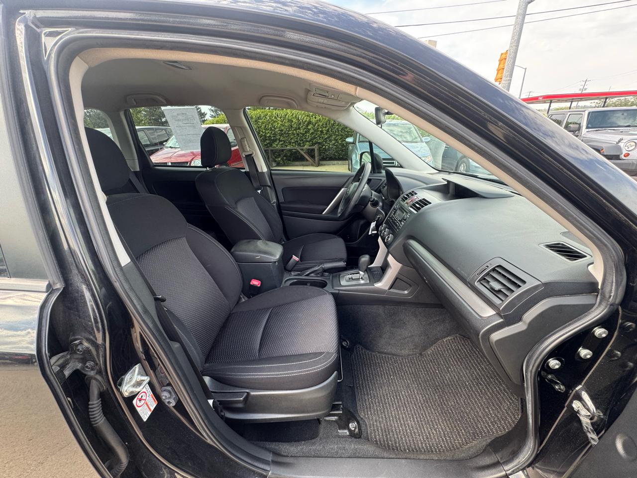 Subaru Forester 4dr Auto 2.5i PZEV 2014