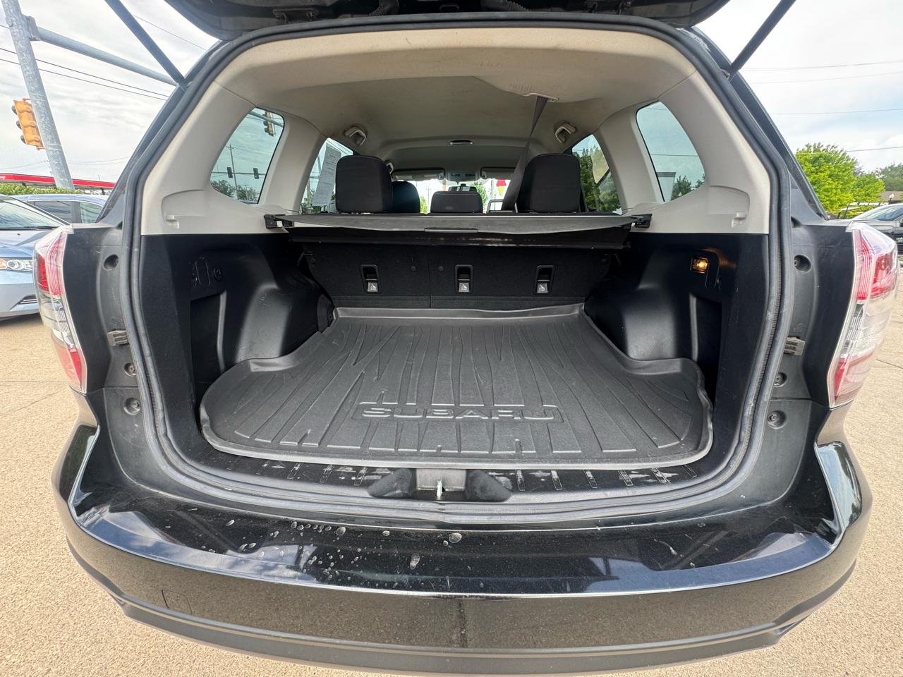 Subaru Forester 4dr Auto 2.5i PZEV 2014