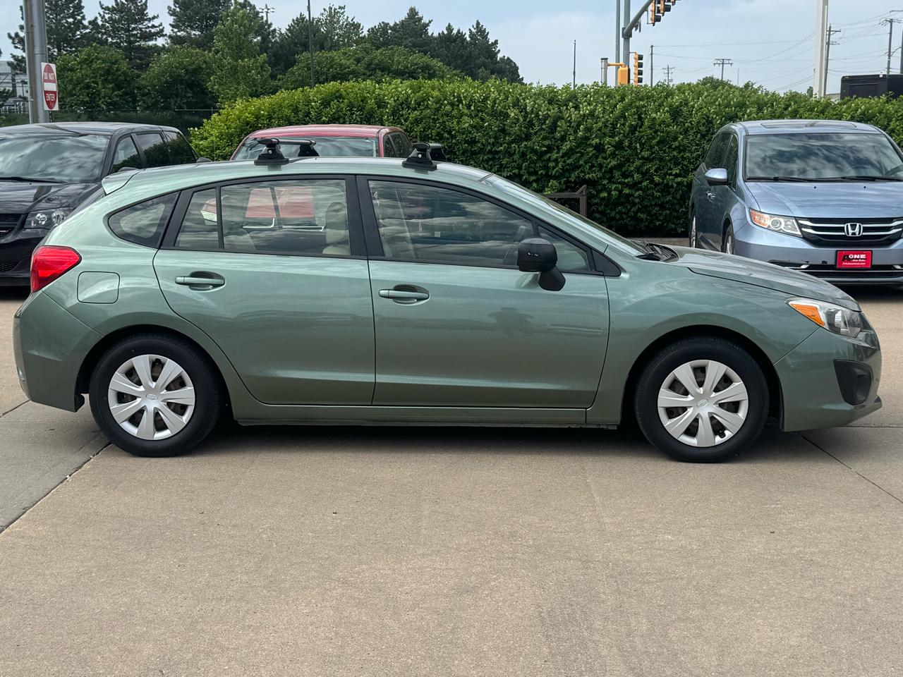 Subaru Impreza Wagon 5dr Man 2.0i 2014