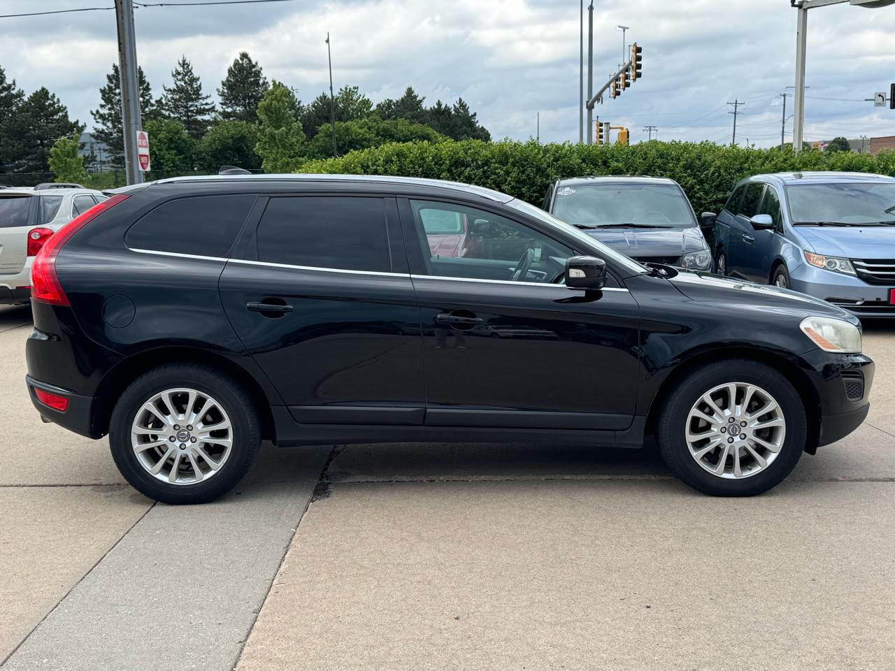 Volvo XC60 AWD 4dr 3.0T 2011