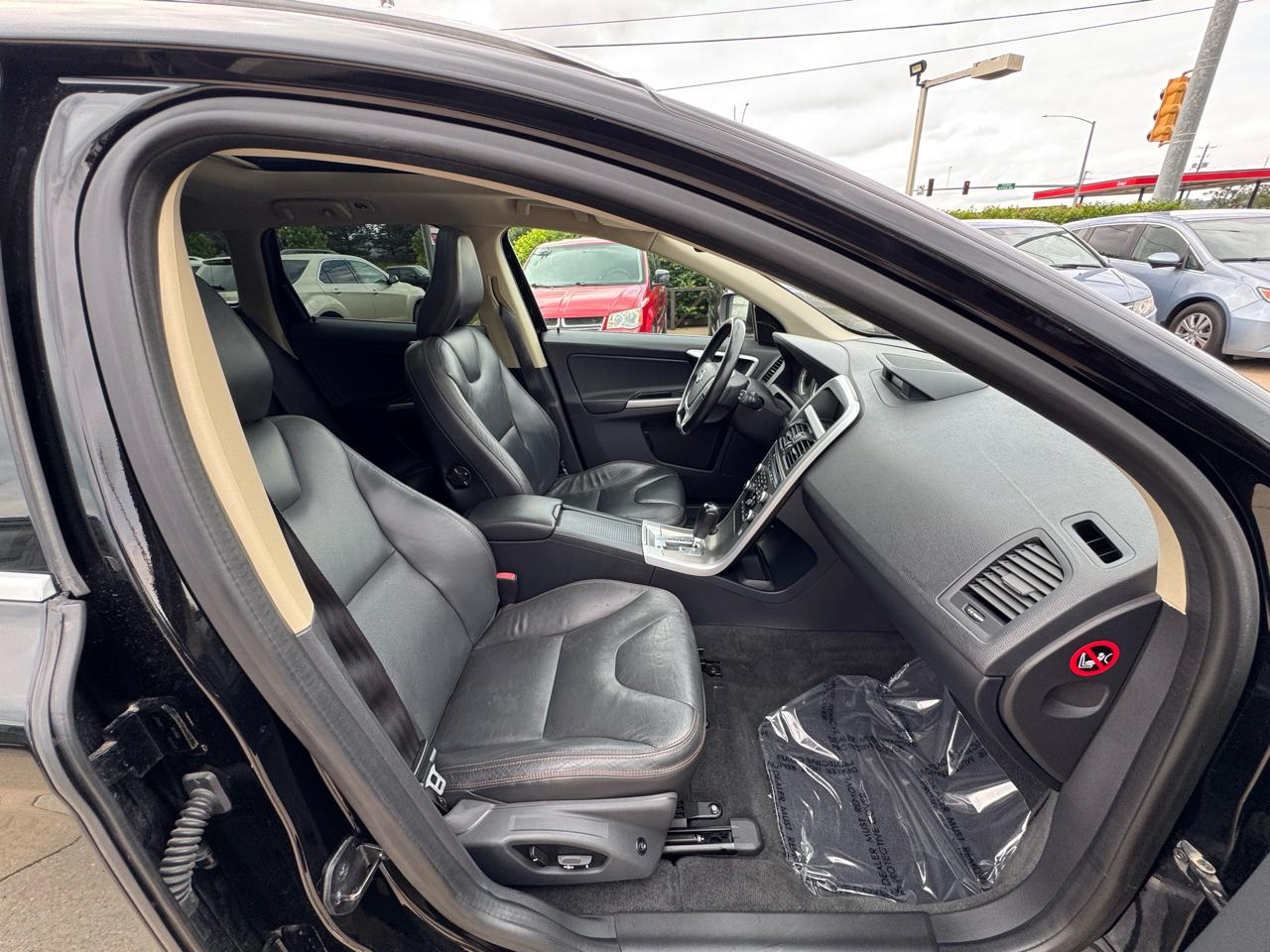 Volvo XC60 AWD 4dr 3.0T 2011