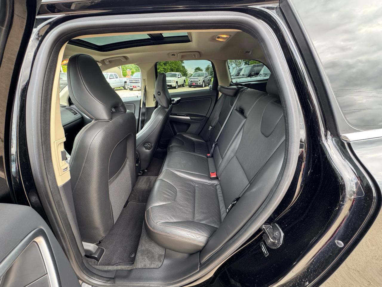 Volvo XC60 AWD 4dr 3.0T 2011