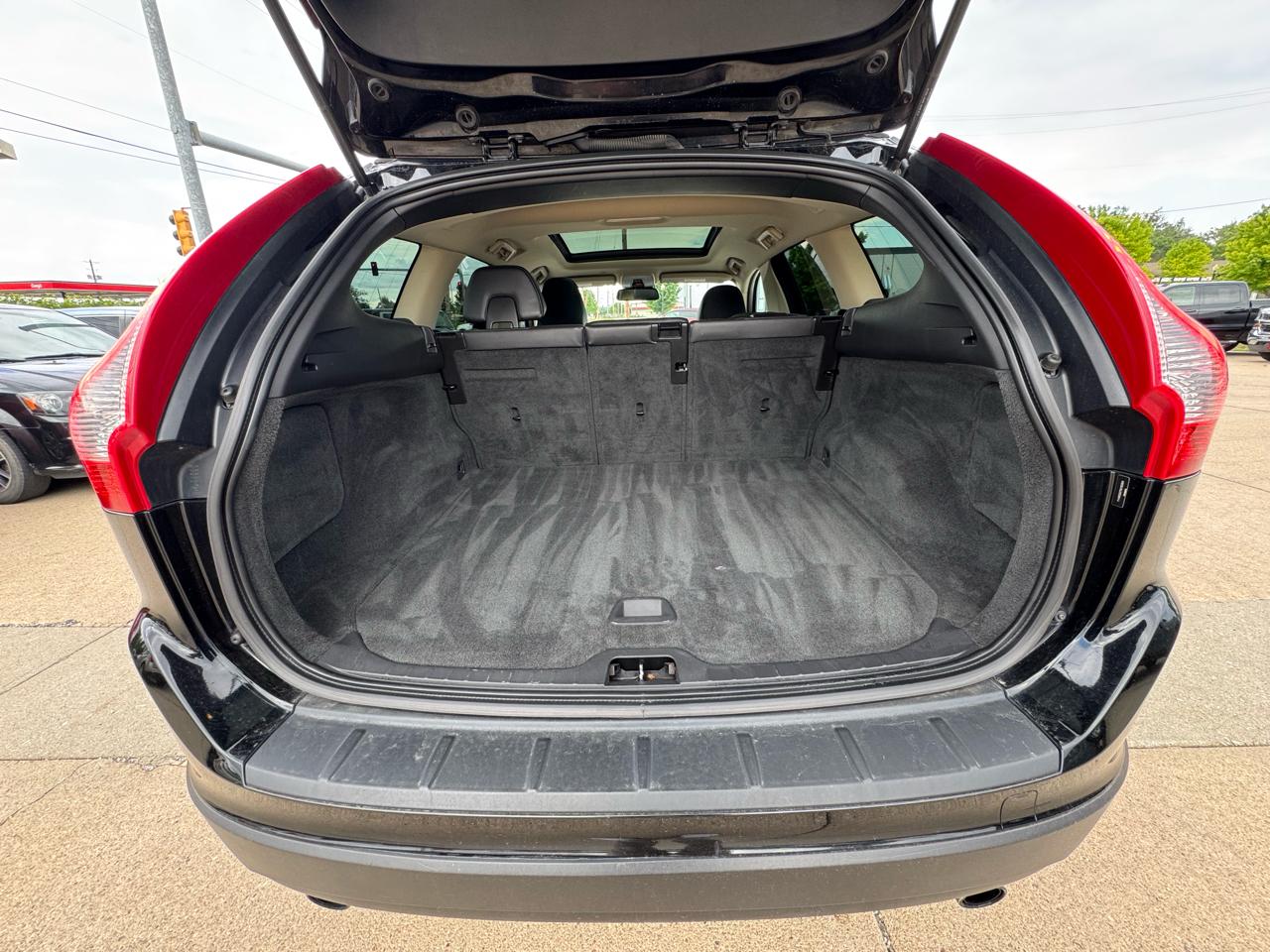 Volvo XC60 AWD 4dr 3.0T 2011