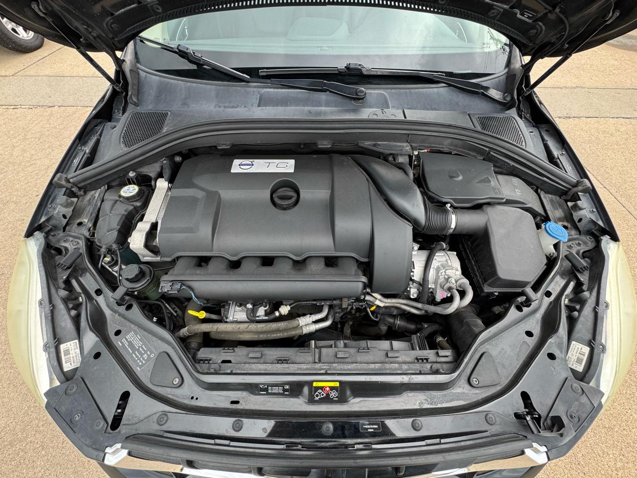 Volvo XC60 AWD 4dr 3.0T 2011