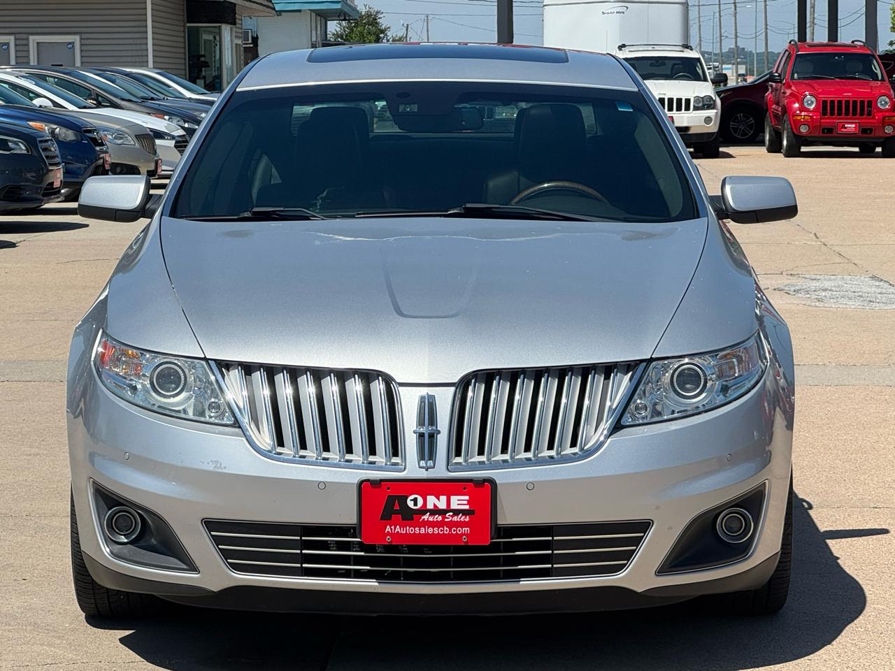 Lincoln MKS 4dr Sdn FWD 2009