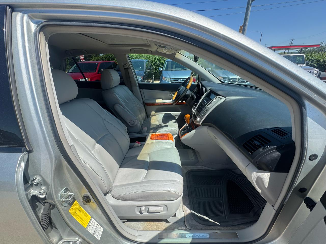 Lexus RX 330 4dr SUV AWD 2004