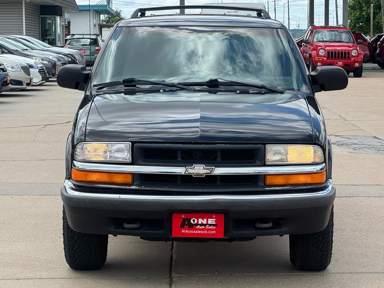 Chevrolet Blazer 2dr 4WD LS 2000